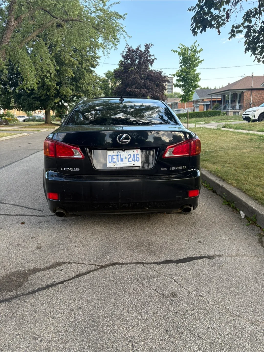 Lexus is 250 AWD 2010 image indicator(5)