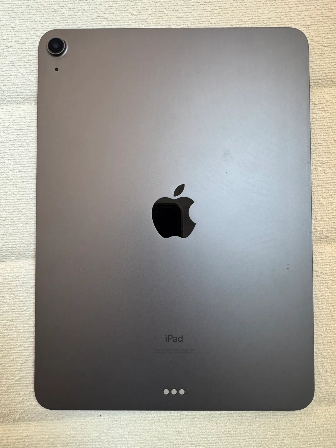 Apple iPad Air Gen 4 - 64 GB with Bluetooth keyboard image indicator(3)