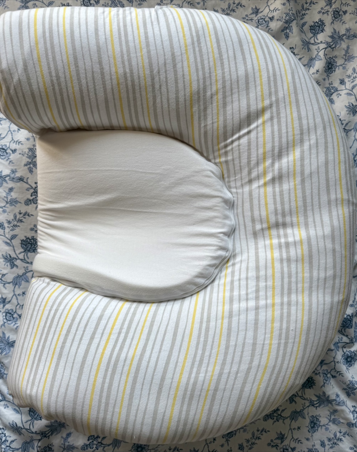 ClevaMama Mum2Me Maternity Pillow & Baby Pod (0-12M) - photo 2