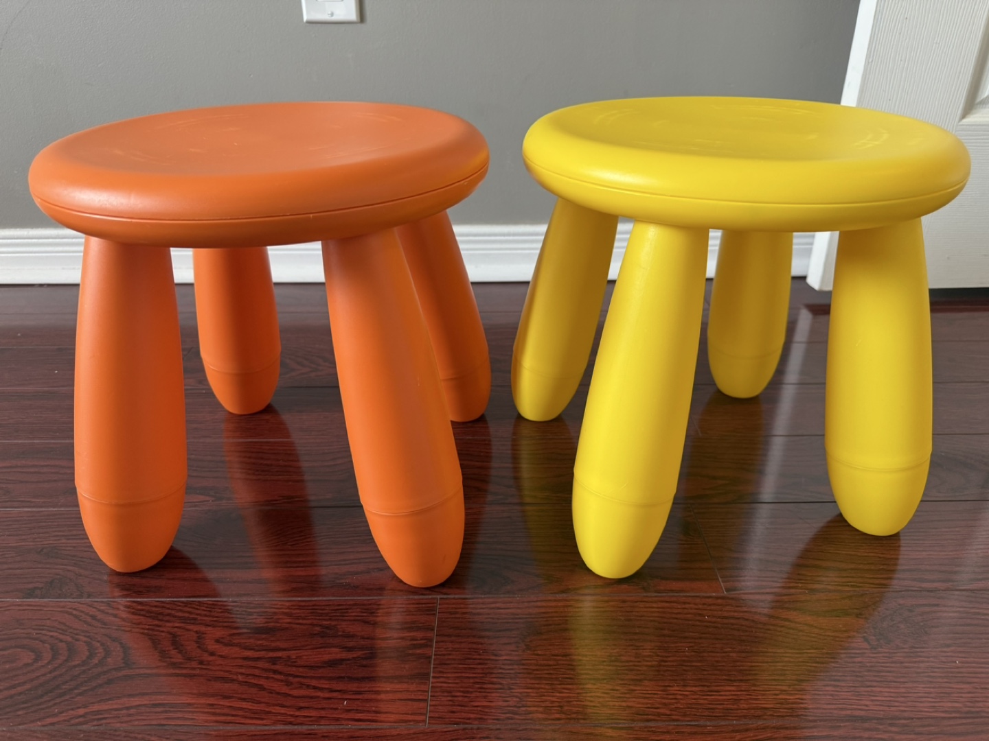 IKEA Mammut Table and Stools - Orange & Yellow - photo 4