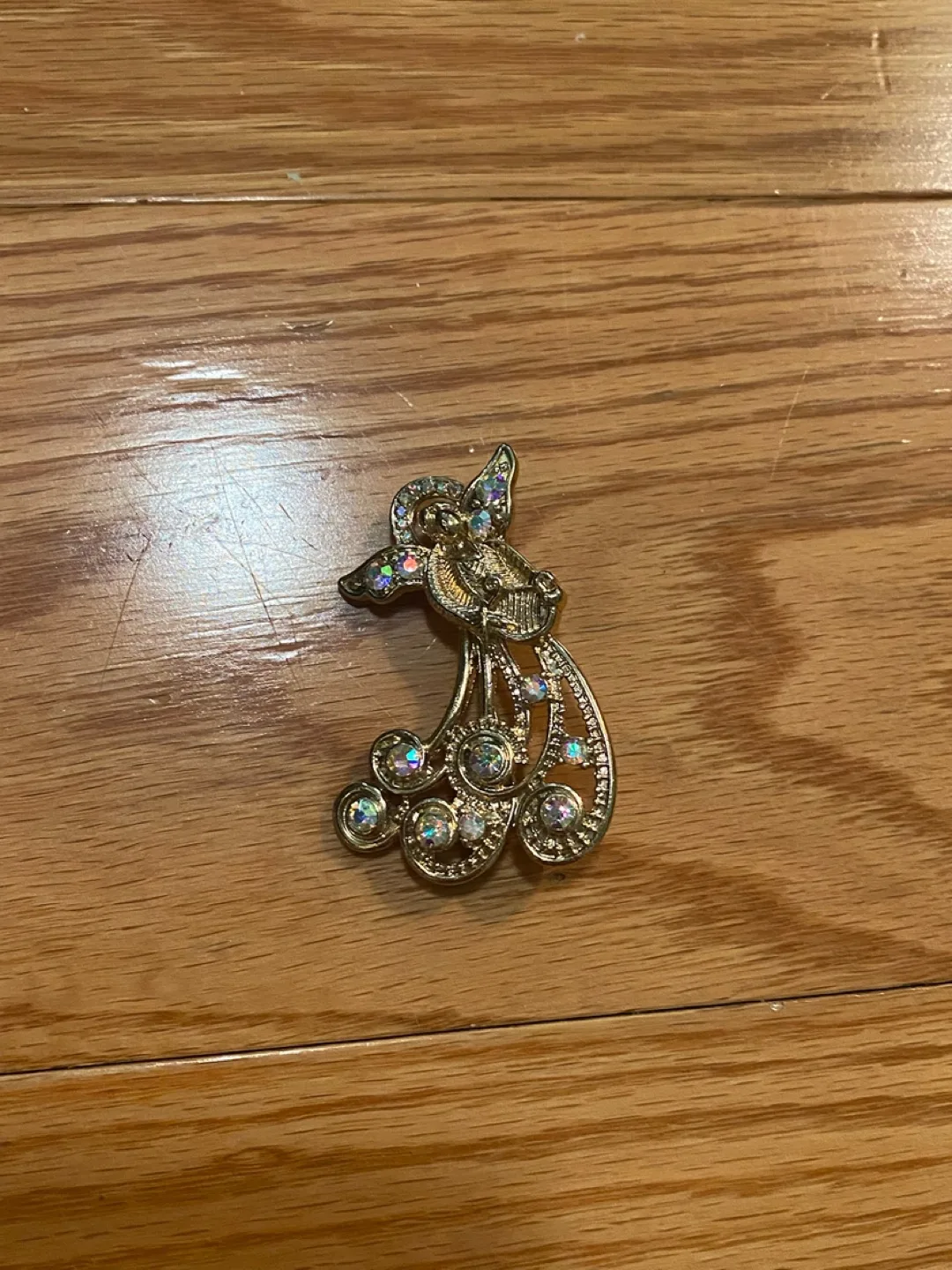 Vintage Gold-Tone Brooch with Rhinestones thumbnail