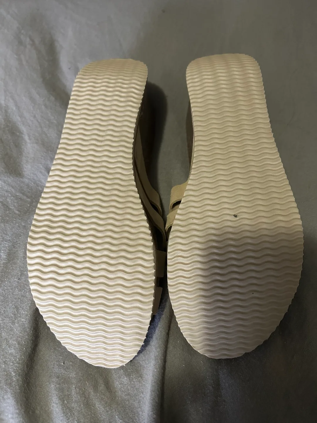 Bio Bio Beige Sandals - Size 10 image indicator(5)