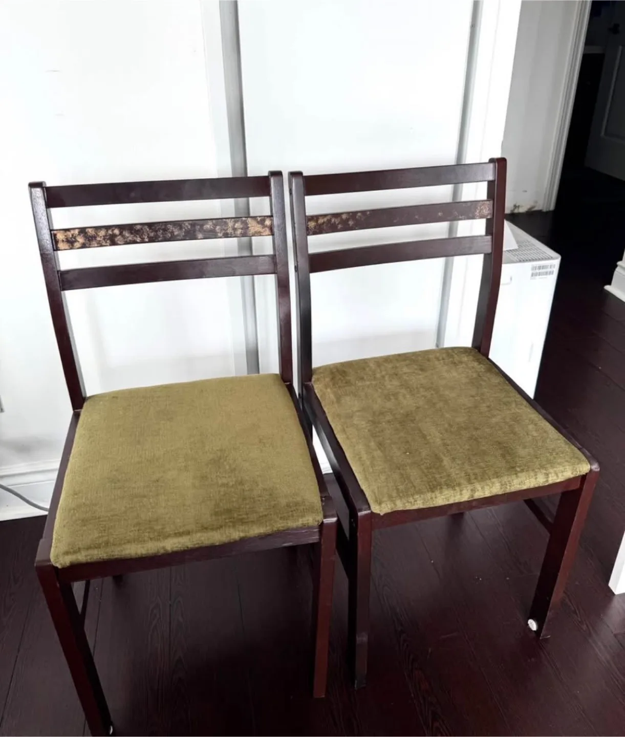 Set of 2 Dining Chairs thumbnail