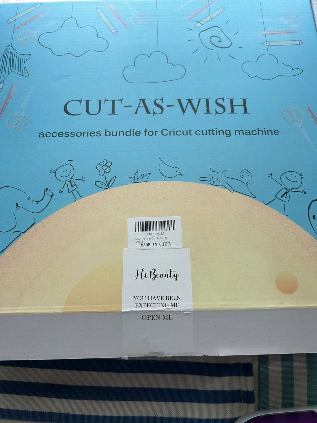 Cricut Explore Air 2 & EasyPress Bundle thumbnail