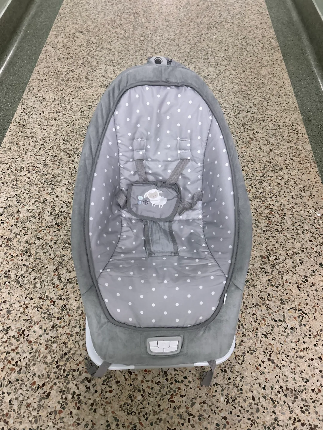Ingenuity Baby Bouncer - Grey and White thumbnail