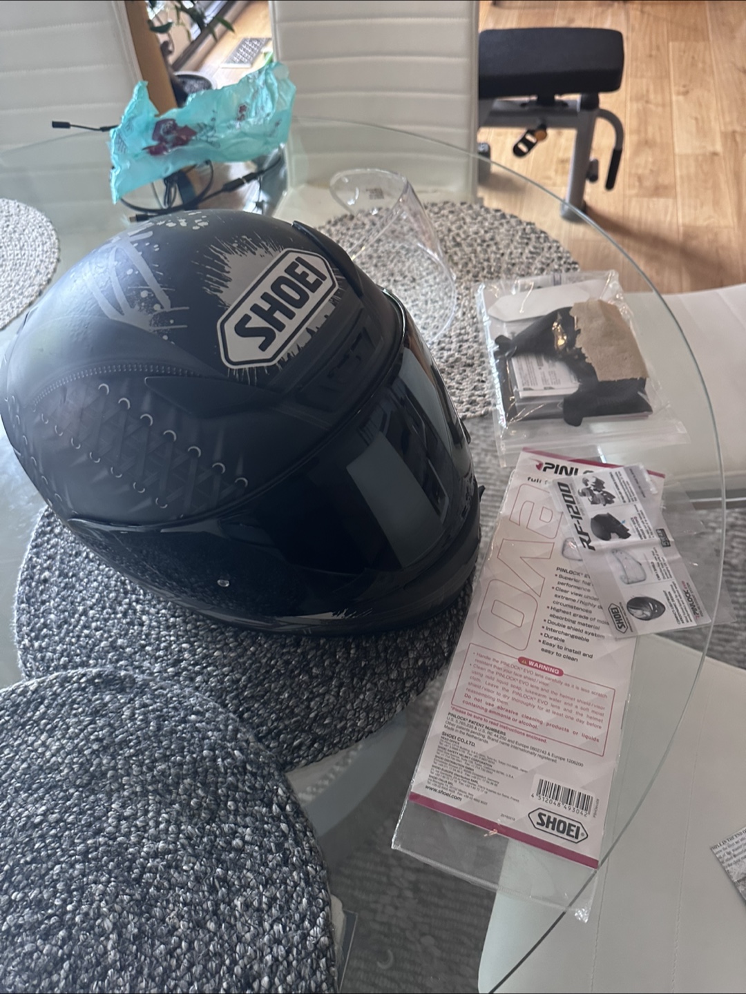 Shoei RF-1200 Motorcycle Helmet - Size M - photo 2