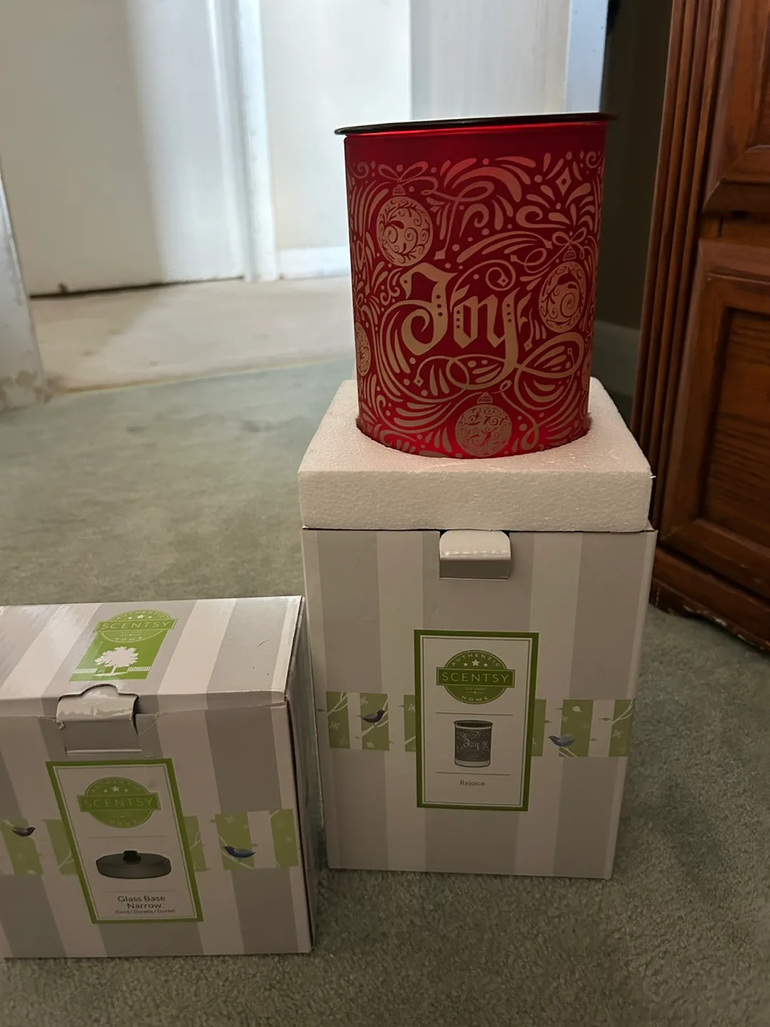 Scentsy "Rejoice" Warmer with Glass Base thumbnail