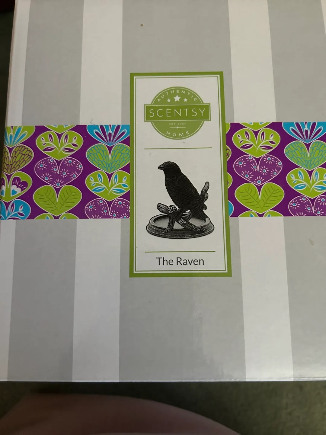 Scentsy The Raven Wrap - New in Box thumbnail
