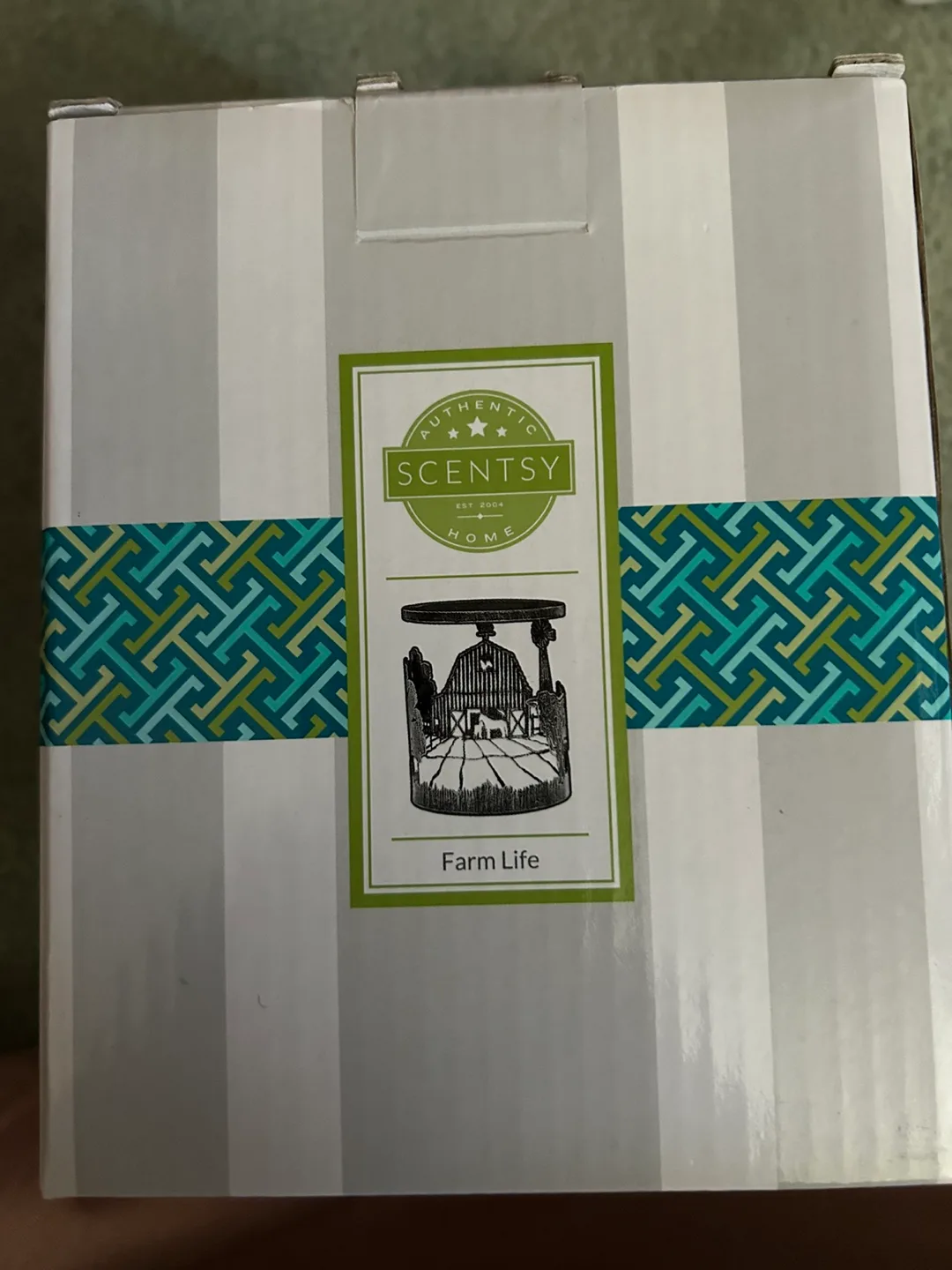 Scentsy Home Farm Life Wrap - New in Box! thumbnail
