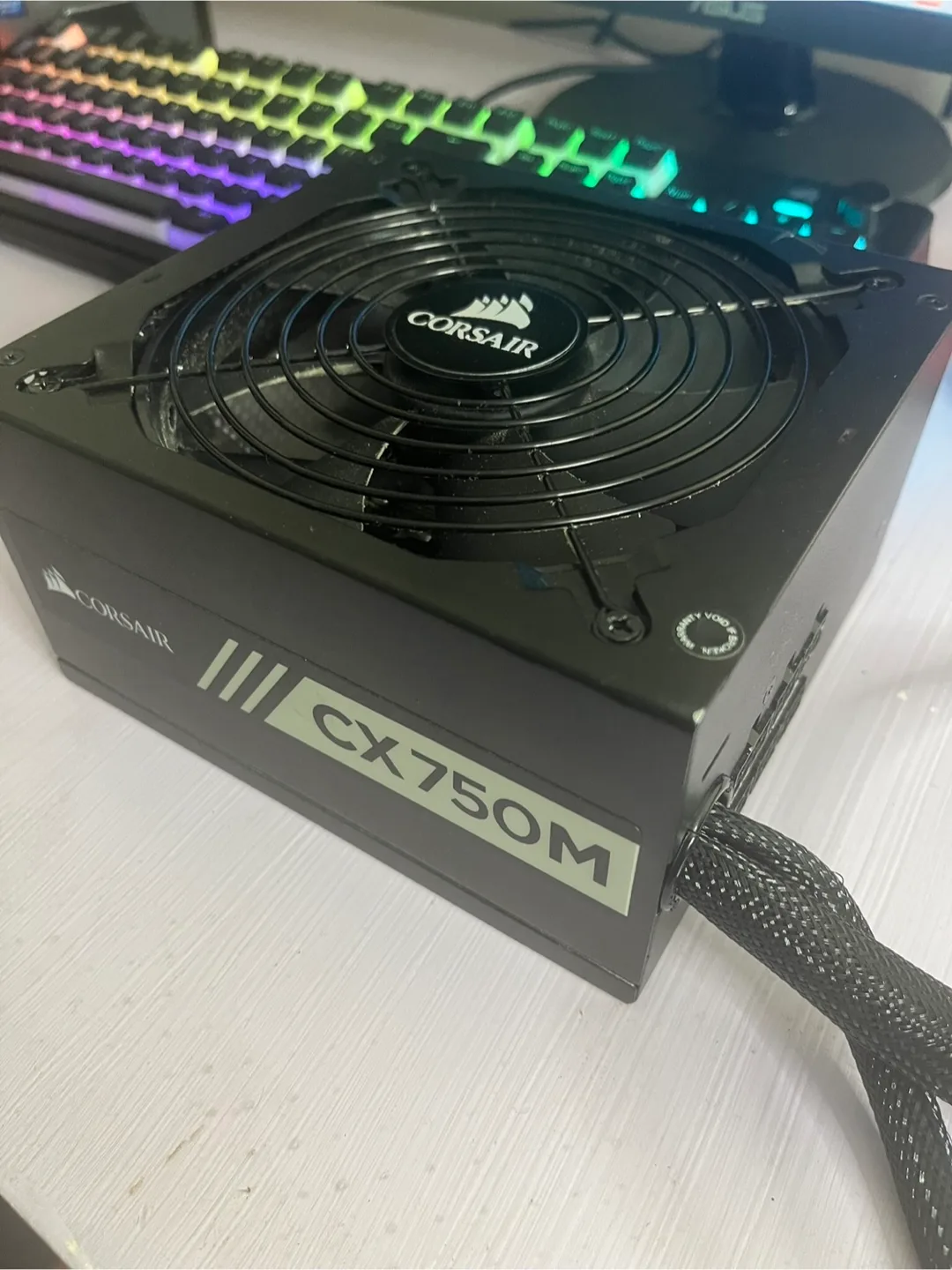 Corsair CX750M Power Supply thumbnail