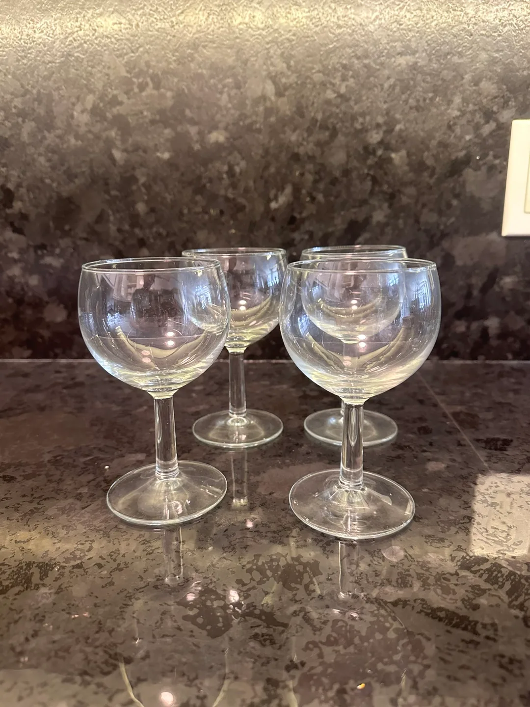 Mixed Glassware Set - Mugs, Wine &Highball Glasses image indicator(2)