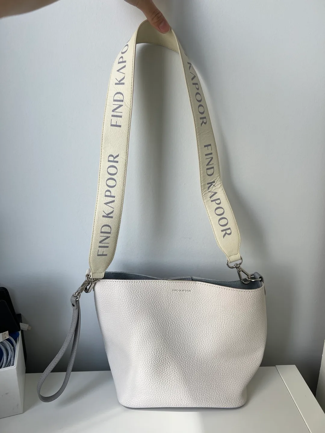 Find Kapoor Pingo Bag - White/Grey image indicator(7)