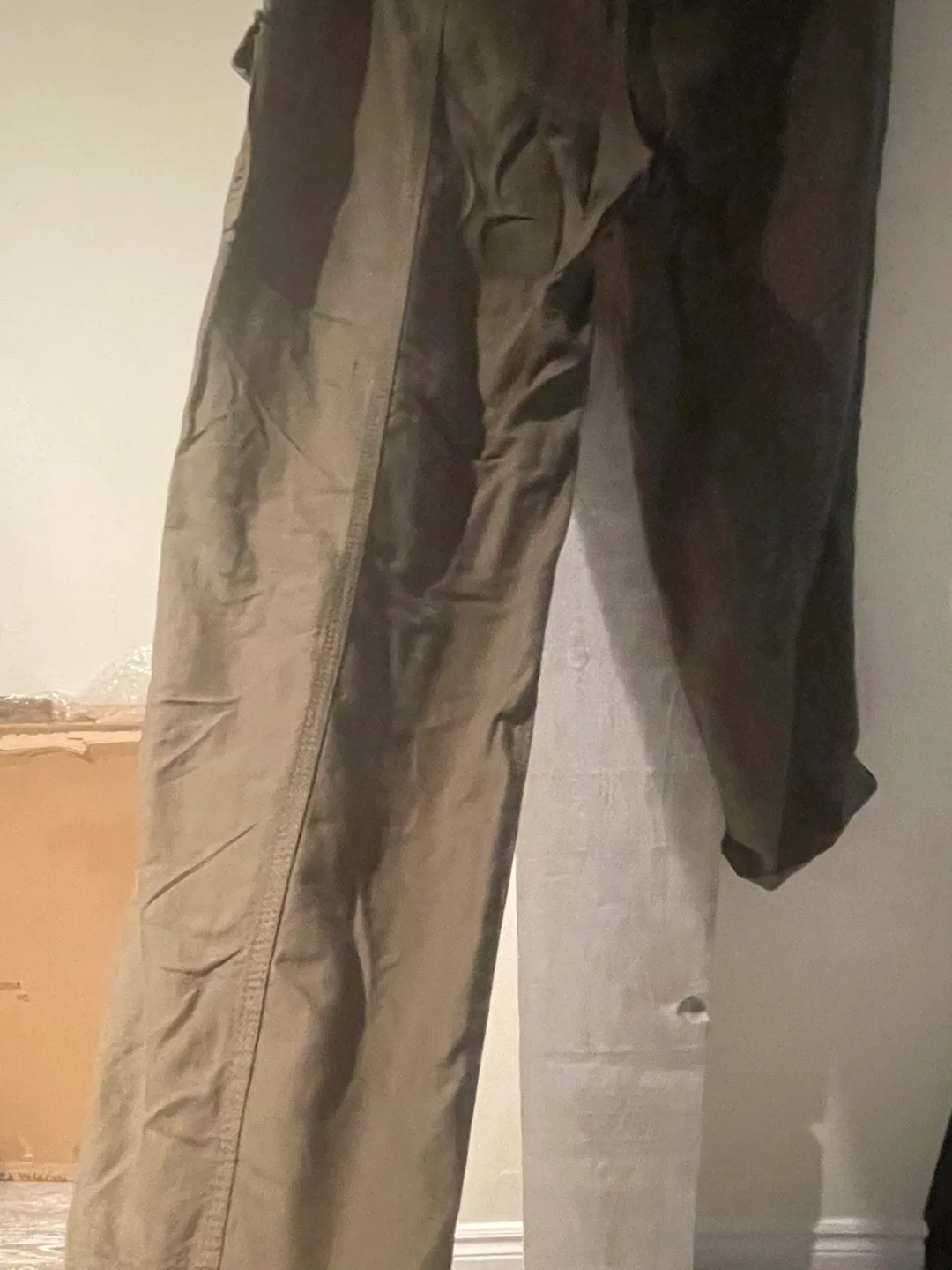 Tommy Hilfiger Olive Green Cargo Pants - Size L image indicator(8)