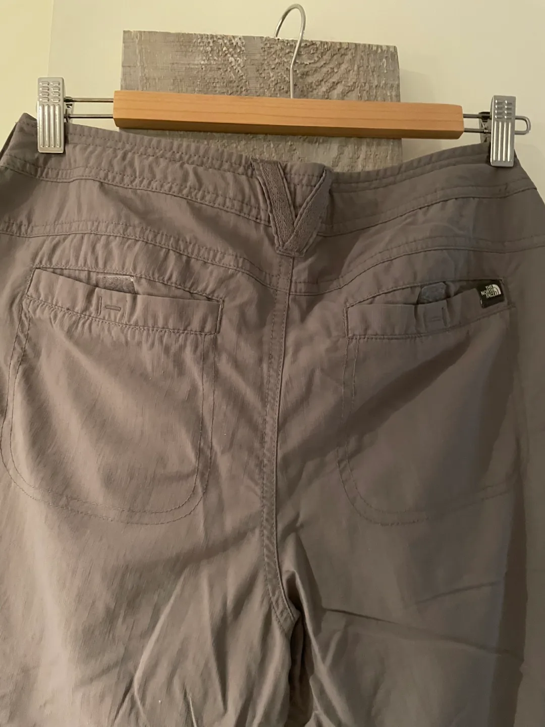 The North Face Women's Regular Capri - Size 6 image indicator(4)