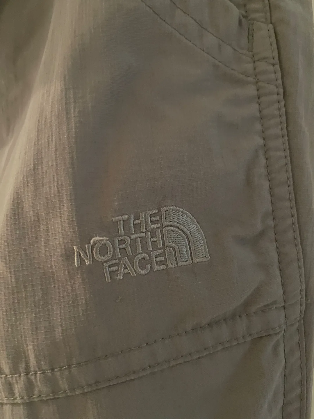 The North Face Women's Regular Capri - Size 6 image indicator(3)