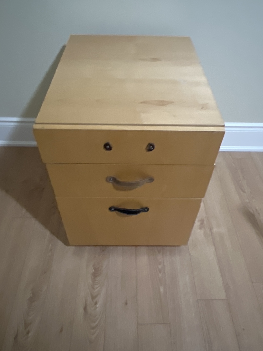 Wooden 3-Drawer Filing Cabinet - photo 2