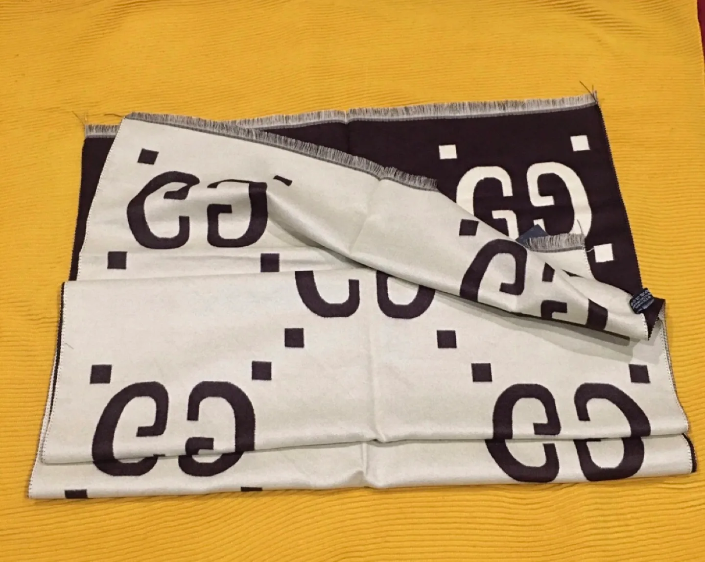 Designer Scarves image indicator(4)