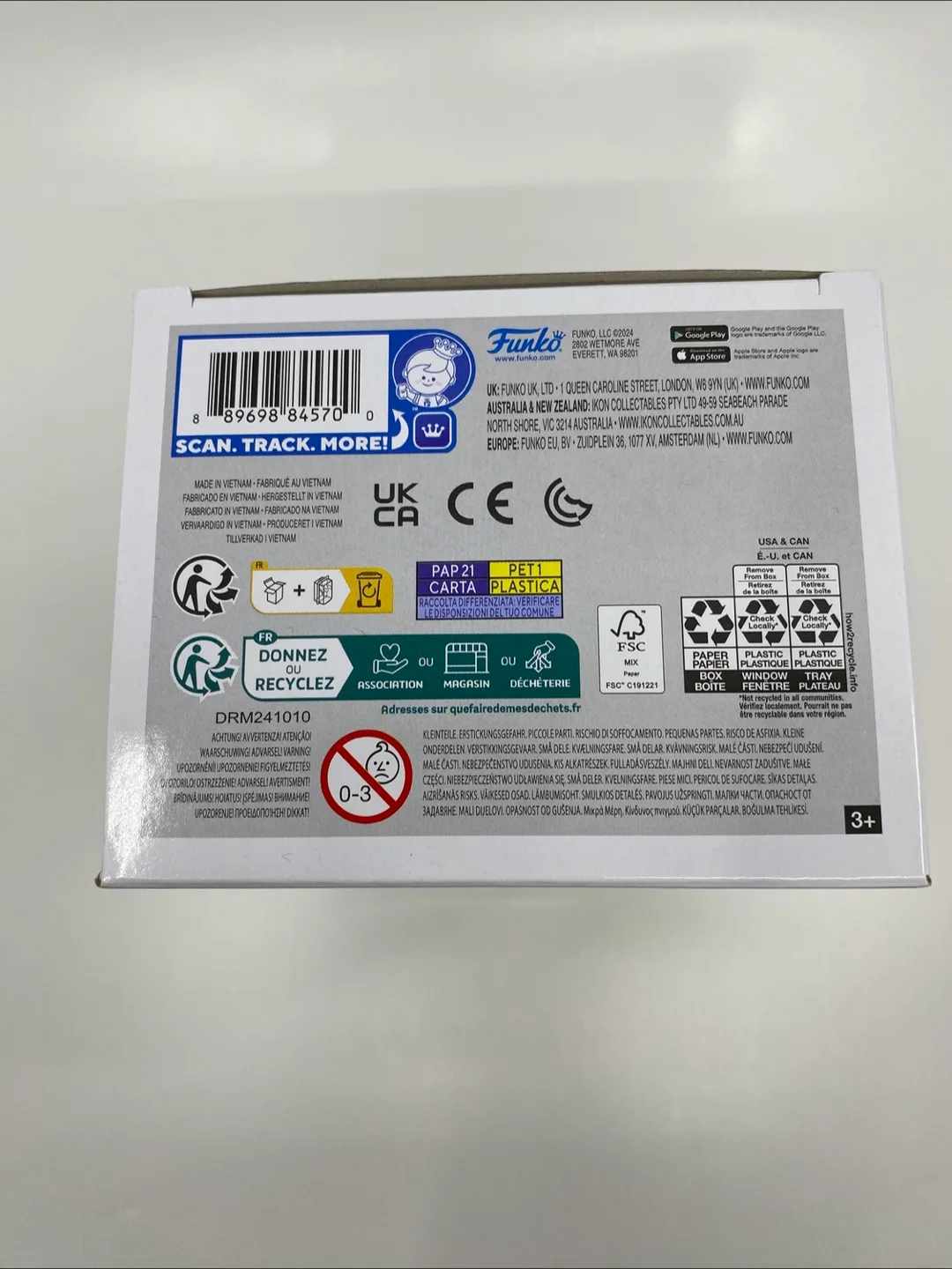 Funko Pop Chainsaw Man Power #1768 image indicator(7)