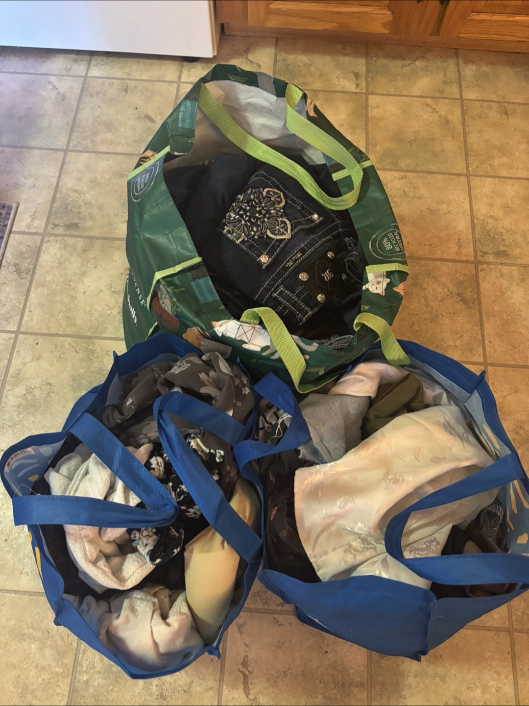 Bags of Mixed Women’s Name Brand Clothing