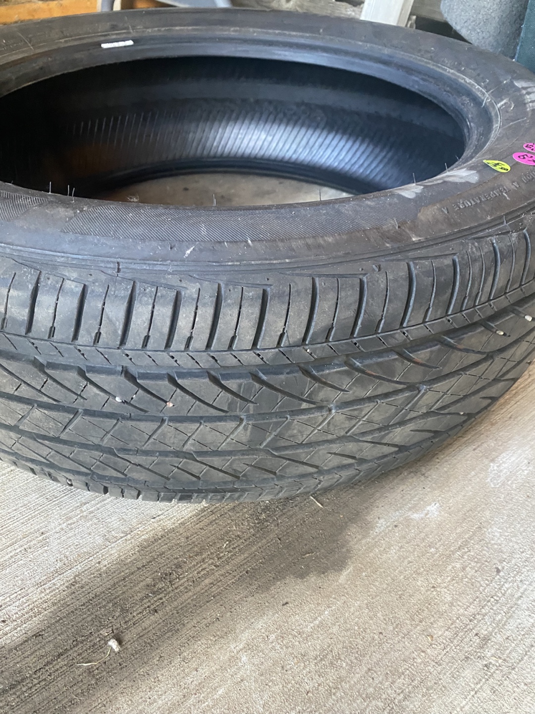 Dunlop Tire 235/55R20 - photo 3