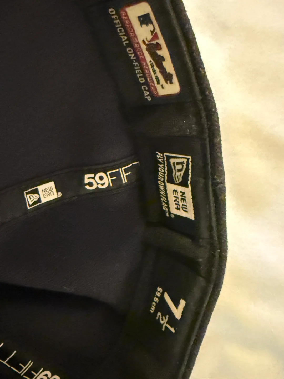 New Era Atlanta Braves 59FIFTY Fitted Hat - Size 7 1/2 image indicator(4)