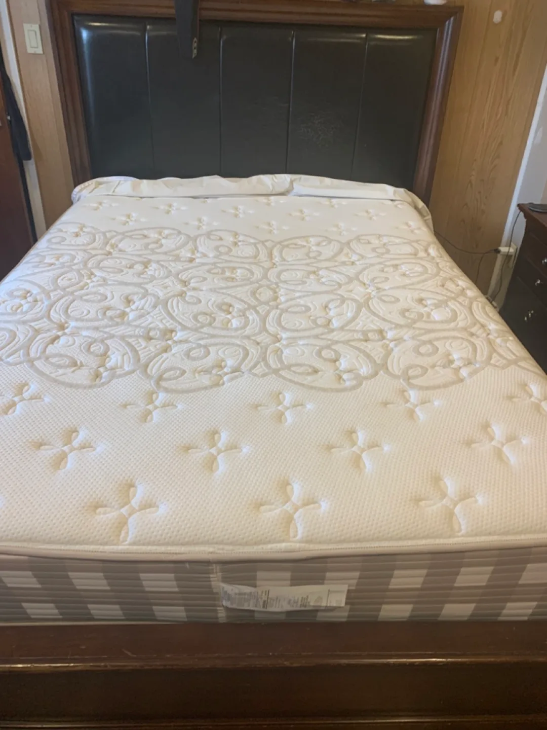 Carolina Mattress Guild Radiant AirGel Mattress image indicator(5)