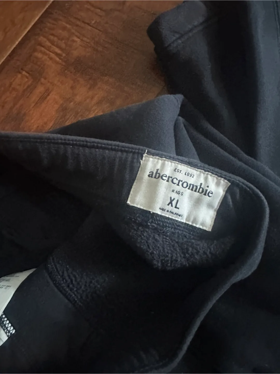 Abercrombie Kids XL Navy Blue Sweatpants image indicator(2)