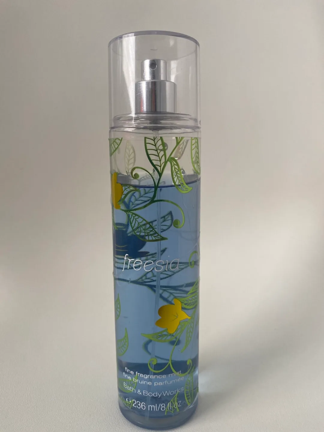 Bath & Body Works Freesia Fragrance Mist thumbnail