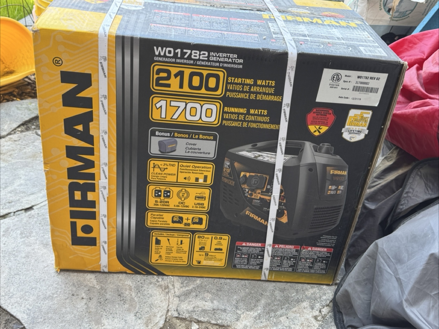 Firman W01782 Inverter Generator - 2100 Starting Watts - photo 2