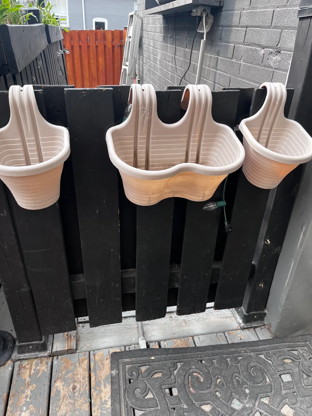 Hanging fence / balcony planters 🧡 thumbnail