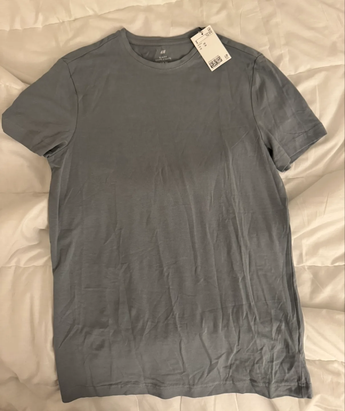 NEW WITH TAG H&M slim fit baby blue t-shirt size XS image indicator(2)