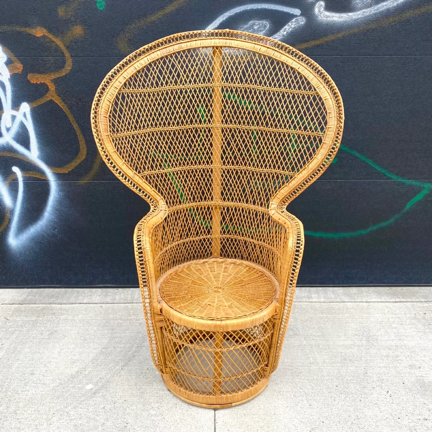Vintage Wicker Peacock Chair thumbnail