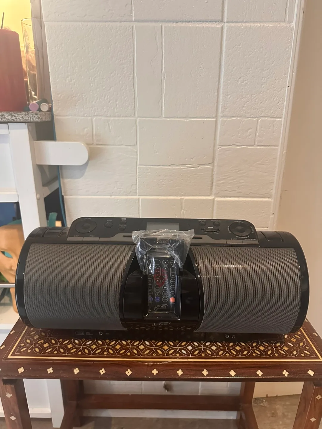 iLive Portable Docking System Radio thumbnail