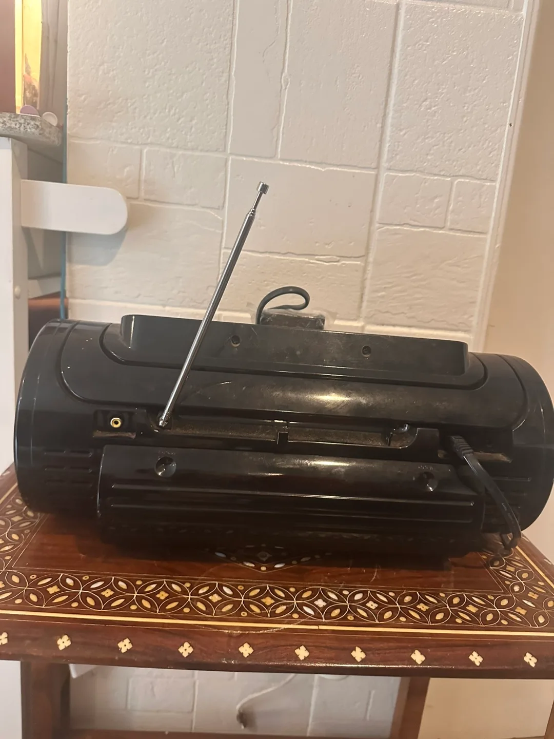 iLive Portable Docking System Radio image indicator(3)