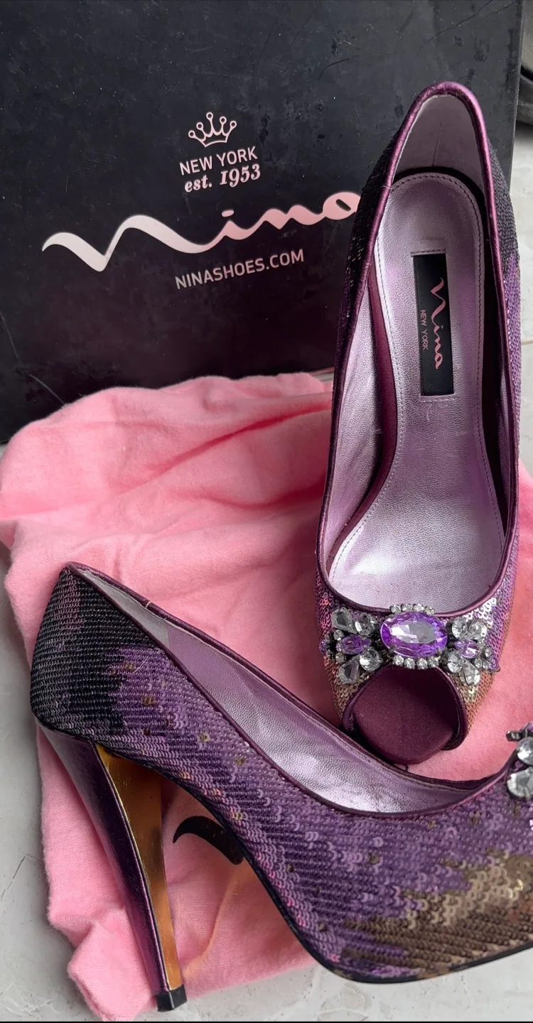 Nina New York Purple Sequin Heels Size 8.5 image indicator(4)