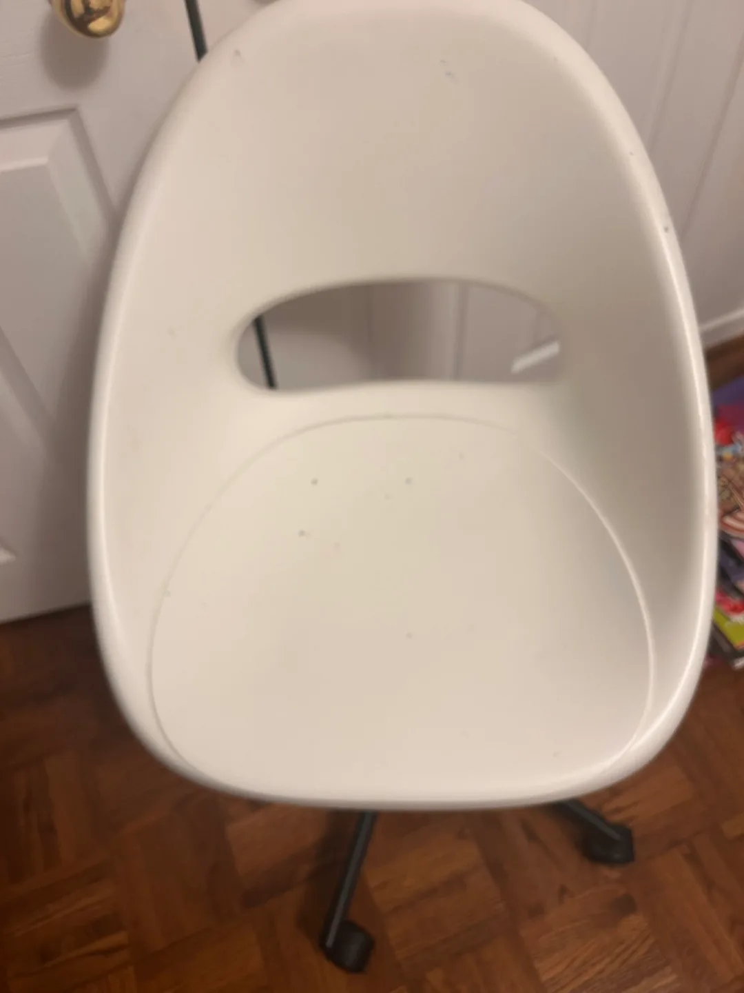 White Swivel Desk Chair thumbnail