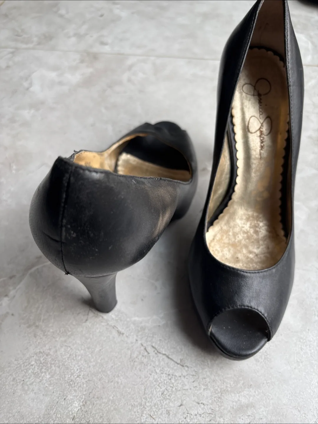 Jessica Simpson Black Heels image indicator(3)