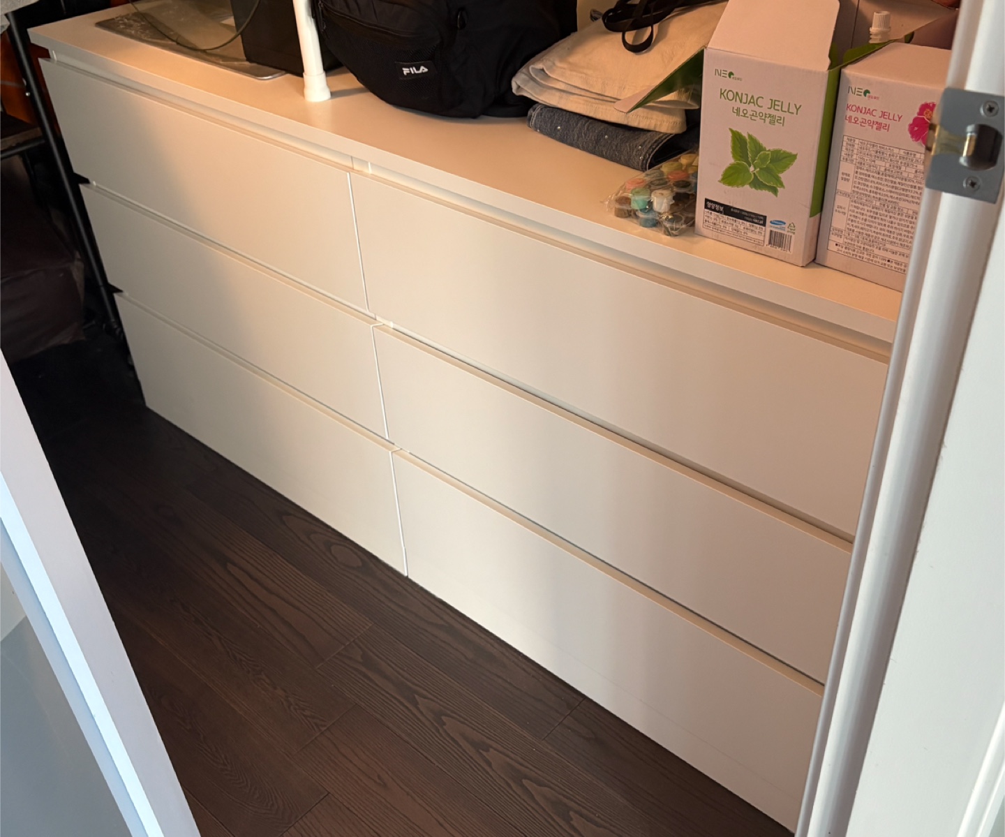 White Chest of 6 Drawers