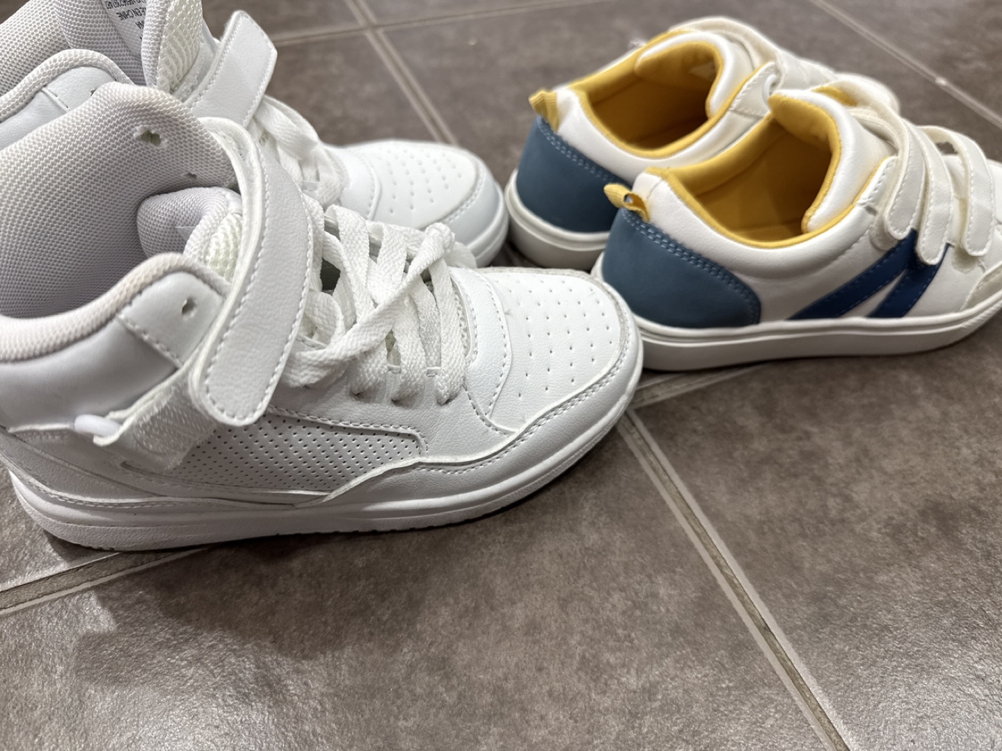White Sneakers - Size 13 - photo 4
