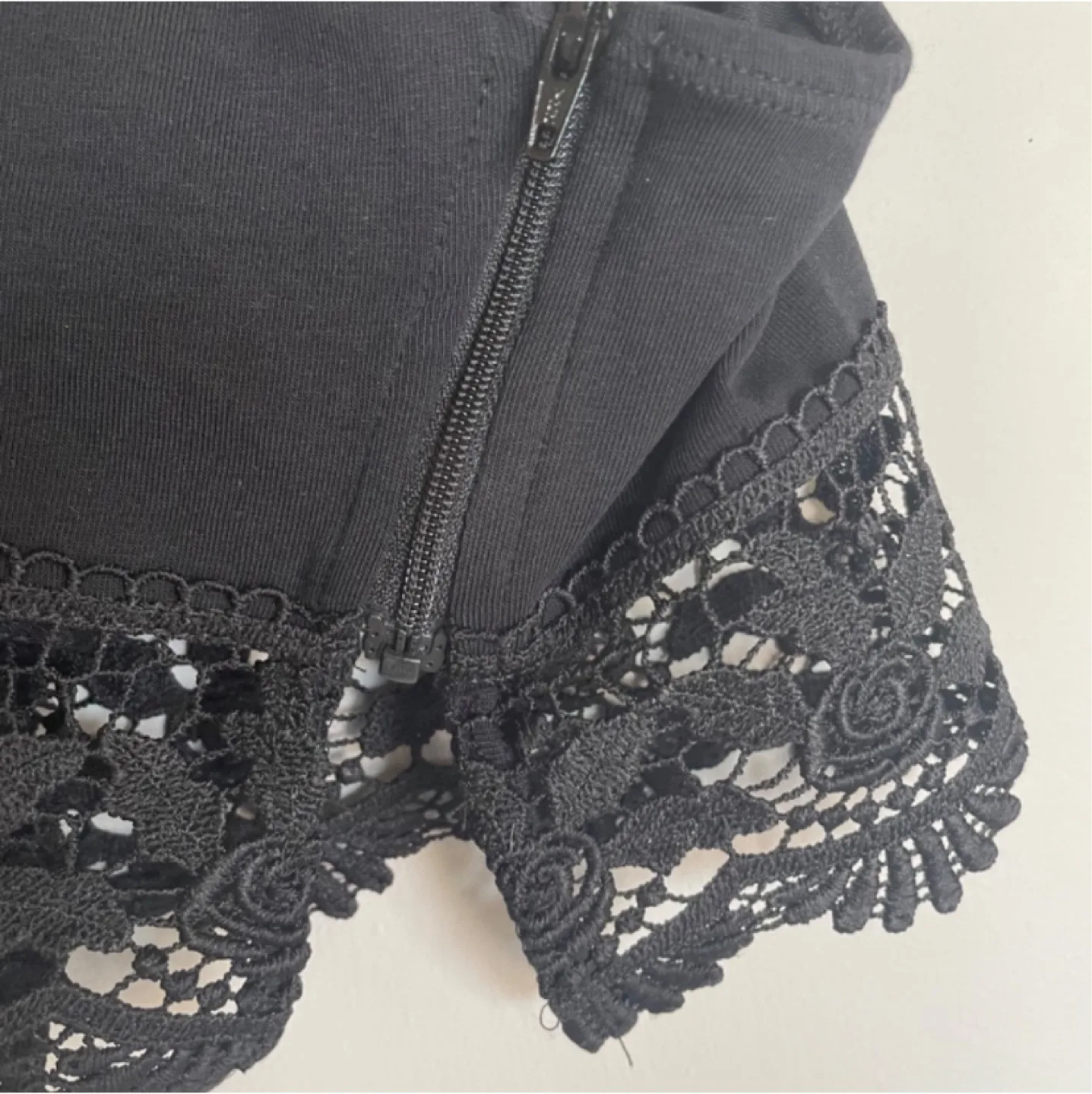 🧡Topshop black crochet crop top bralette size 6 image indicator(7)