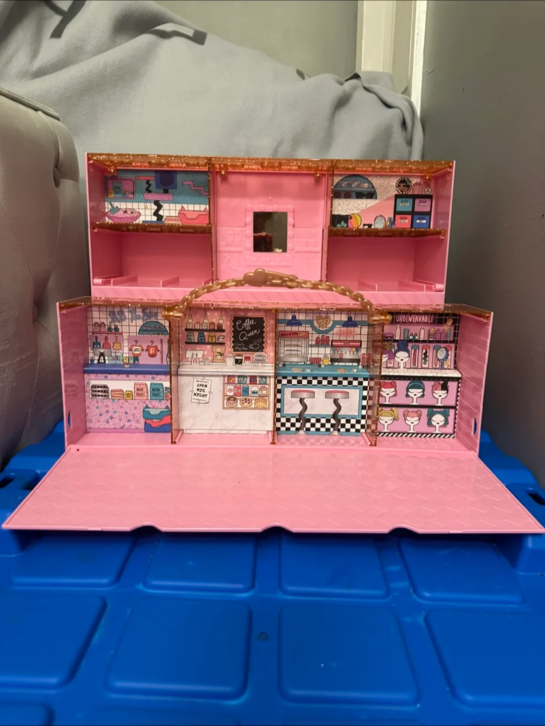 LOL Surprise! Pop-Up Store Playset image indicator(3)