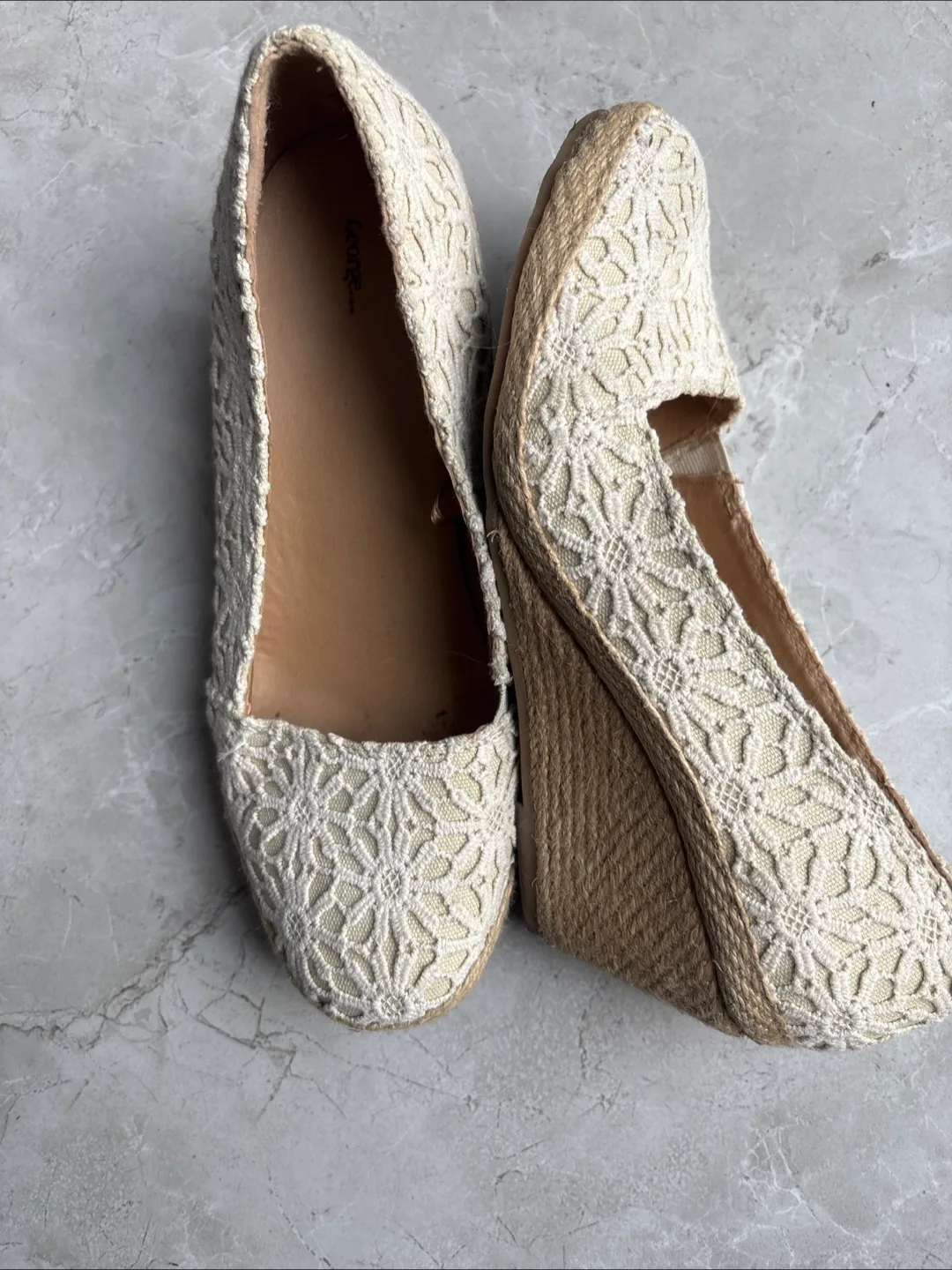 George Wedge Shoes - Size 8 image indicator(2)