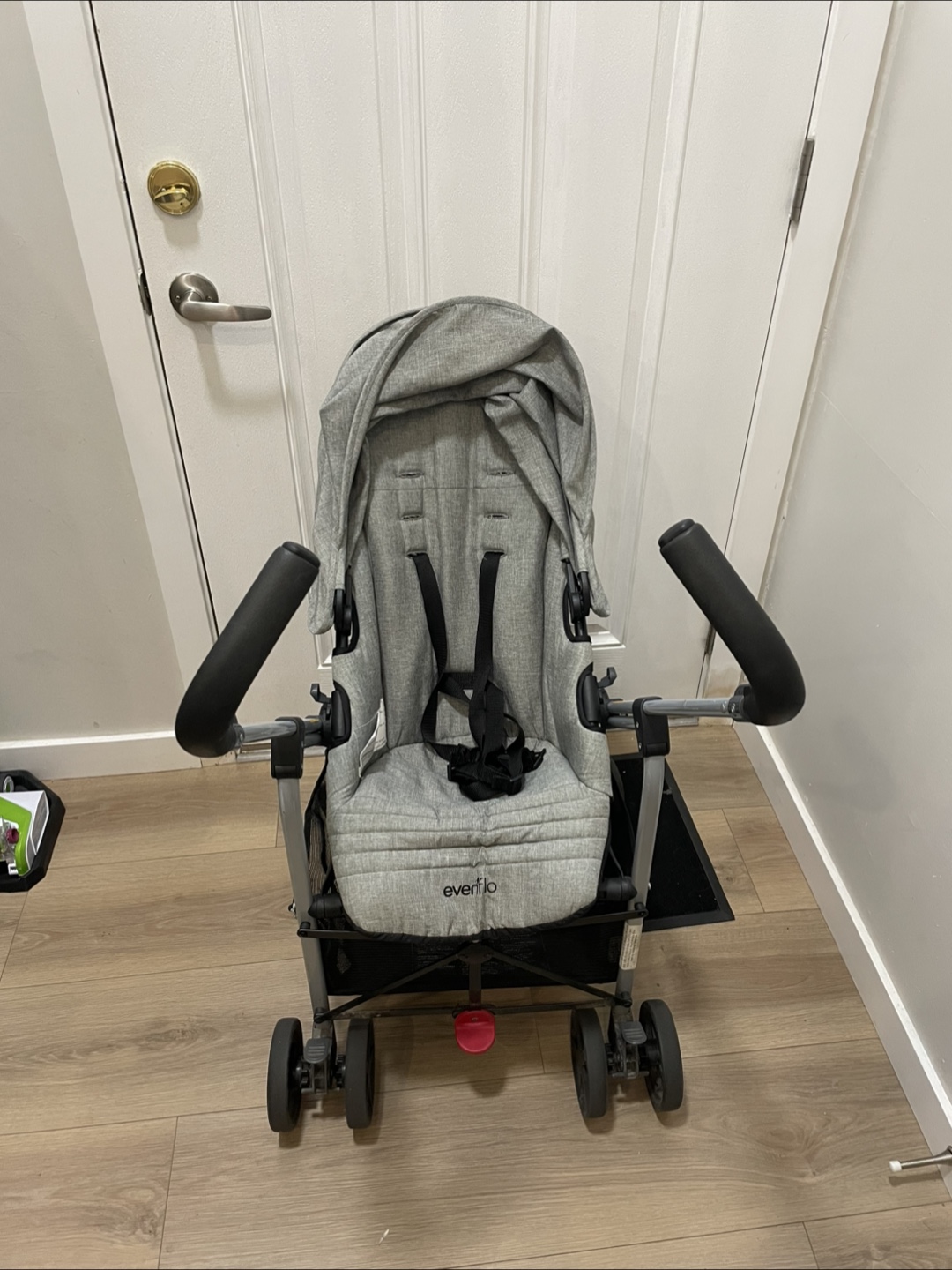 Evenflo Pivot Xplore Stroller Wagon - Grey - photo 3