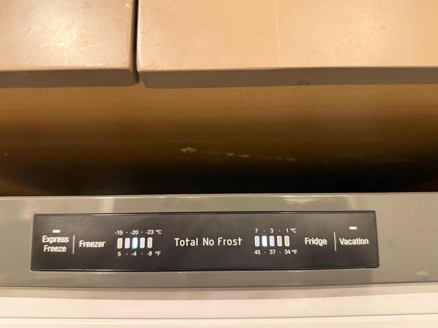 LG LBNC10551V - 24" Freezer Refrigerator, 10 cu. ft. image indicator(6)