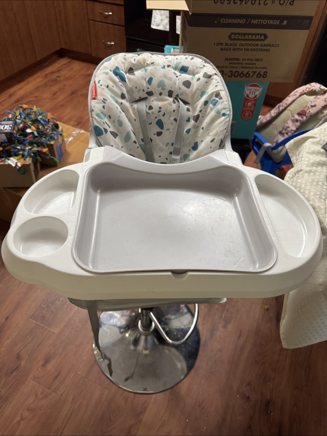 Fisher-Price SpaceSaver High Chair - photo 3