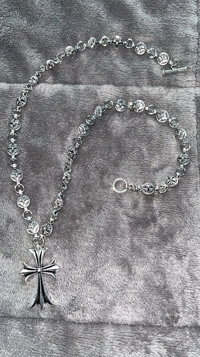 Chrome Hearts Necklace image indicator(3)