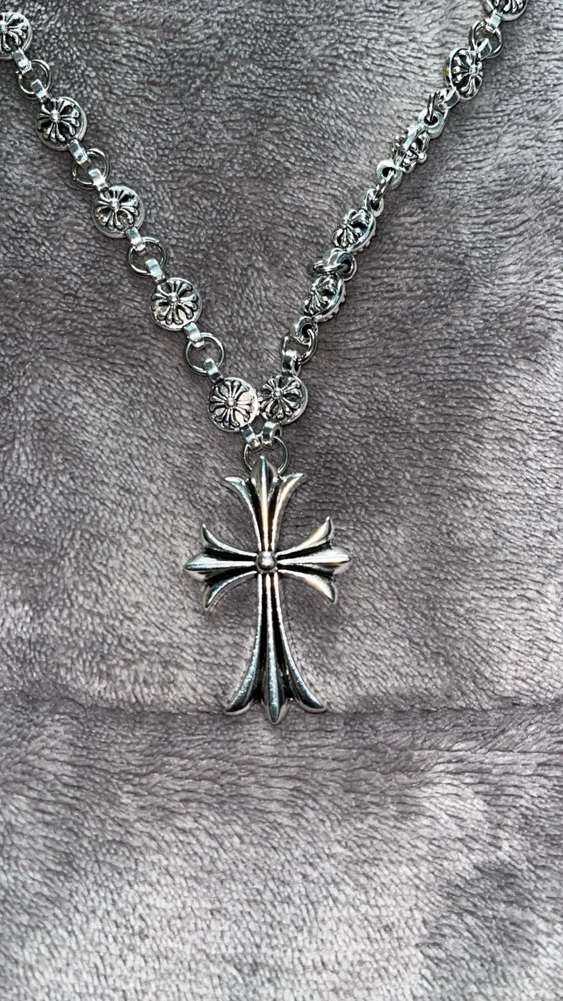 Chrome Hearts Necklace image indicator(2)