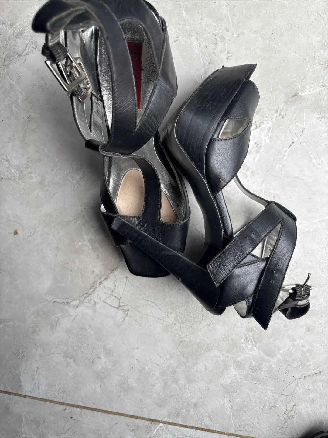 Red Carpet Collection Black Heels Size 8 image indicator(3)