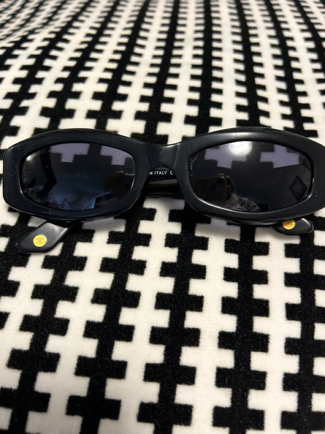Chanel Black Sunglasses thumbnail