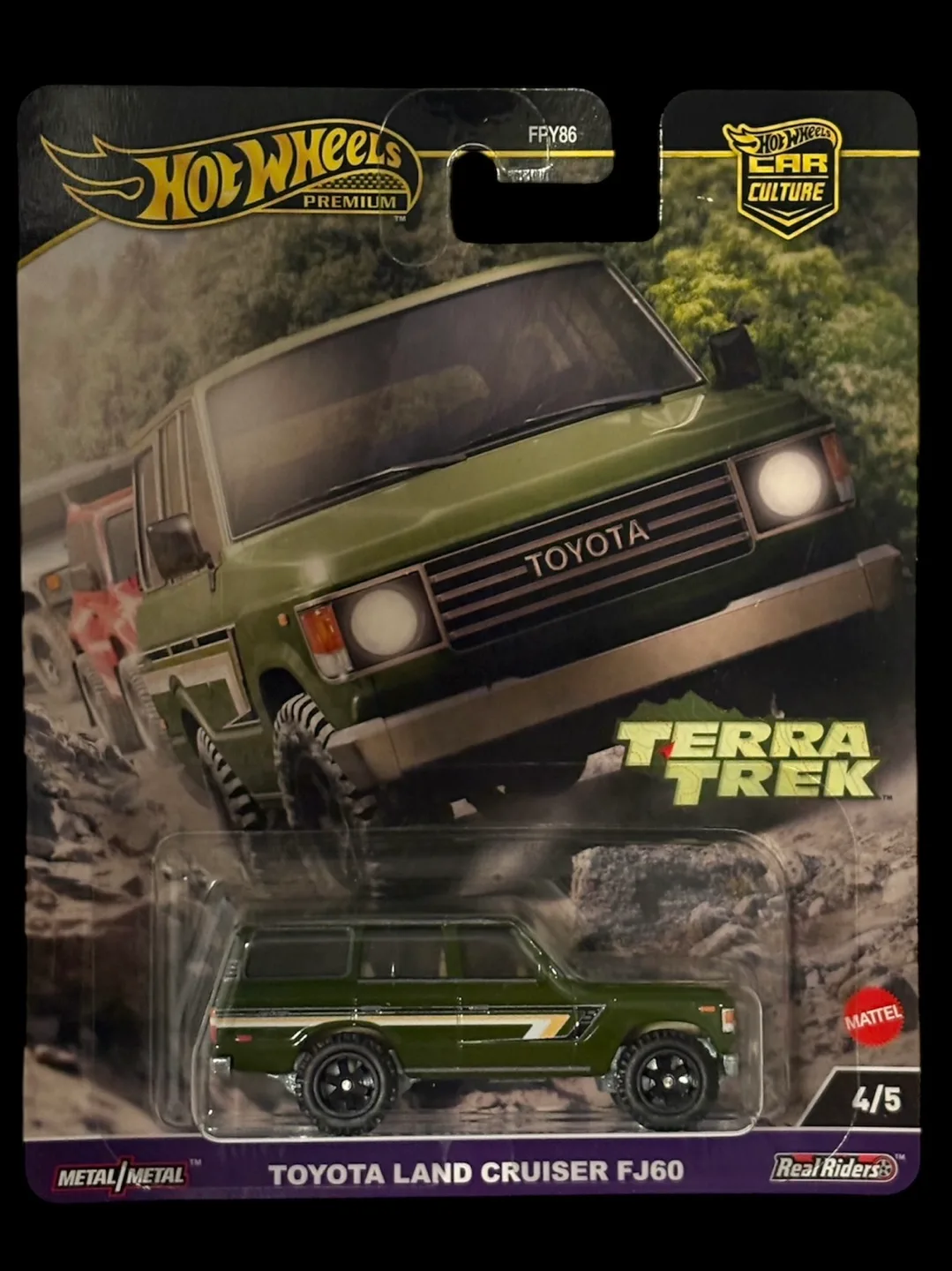 Two Hot Wheels Toyota: 2024 Toyota Land Cruiser & Toyota FJ60 image indicator(2)